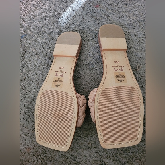 Marc fisher sandals - Picture 3 of 5